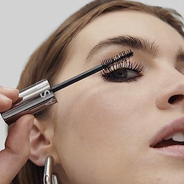 Moving Lights - Trio De Mascaras